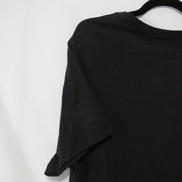 THE NIKE TEE - Dri-Fit | large | Black Short Sleeve T-Shirt - Picture 10 of 14